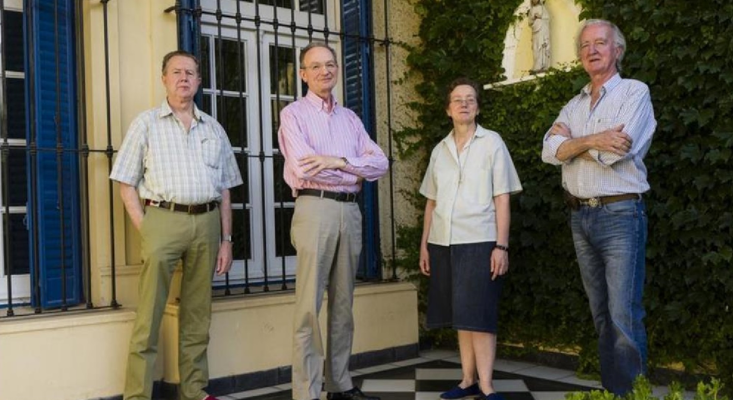 Jean Laxague avec trois de ses frères et sœurs