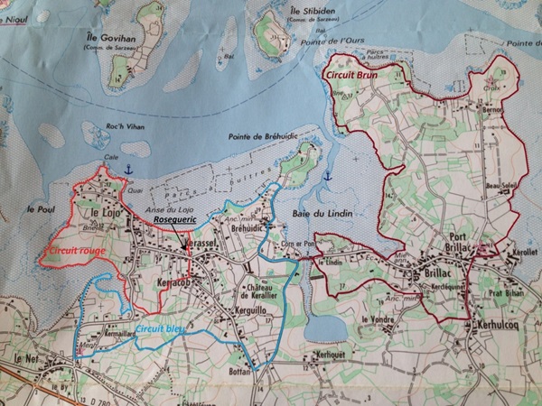 Plan des circuits de randonnée autour de Kerassel